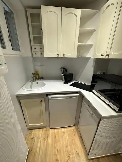 Parisian Stay In A Cosy Flat - Republique France